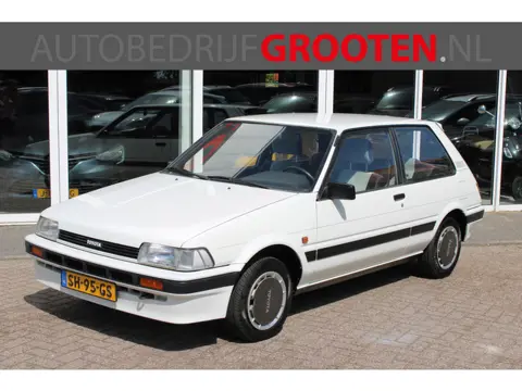 Toyota Corolla 1.3 XL (bj 1987)