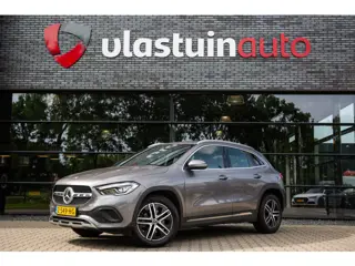 Mercedes-Benz GLA 200 AMG Line (bj 2021, automaat)
