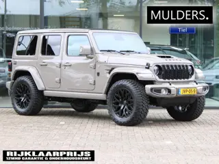 Jeep Wrangler Unlimited 4xe 380 Brute Custom Conversion Skyview | Alcantara / Treeplanken / 20inch /