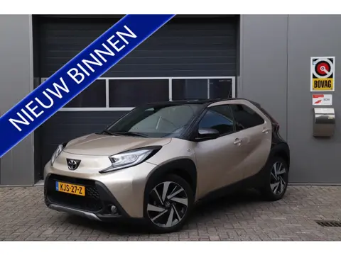 Toyota Aygo X 1.0 VVT-i S-CVT Envy Automaat, Camera, Cruise, Navi