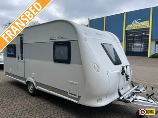 Hobby De Luxe 460 UFE FRANS BED EN RONDZIT