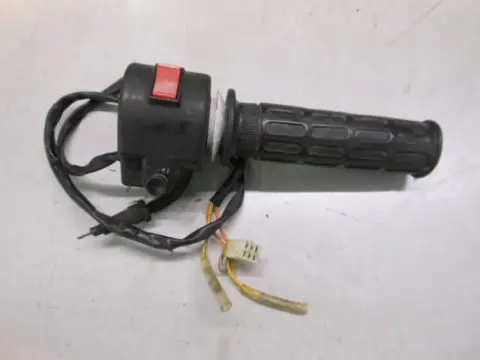 Suzuki GS750T Stuurschakelaar rechts met gashendel 37200-49470