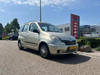 Toyota Yaris Verso 1.3-16V VVT-i Sol | Airco | Elektrische ramen voor | elek verstel- en verwarmbare