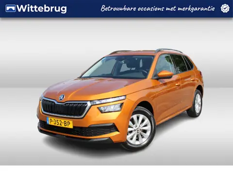 Škoda Kamiq 1.0 TSI 110pk Ambition / Navigatie by APP / LM 16 inch / Parkeersensoren A / LED / CLIMA