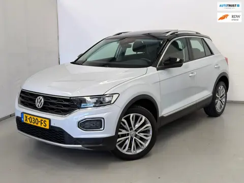 Volkswagen T-Roc 1.5 TSI Sport / Automaat / Stoelverwarming / Clima