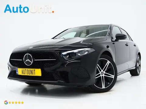 Mercedes-Benz A-Klasse 250 e Luxury Line | Panoramadak | Sfeerlicht | Camera | Keyless | Zwarte Heme