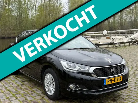 DS 4 1.2 PureTech Chic Zeer netjes dealer onderhouden airco cruis control parkeer sensor navigatie