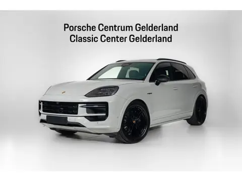 Porsche Cayenne E-Hybrid Black Edition