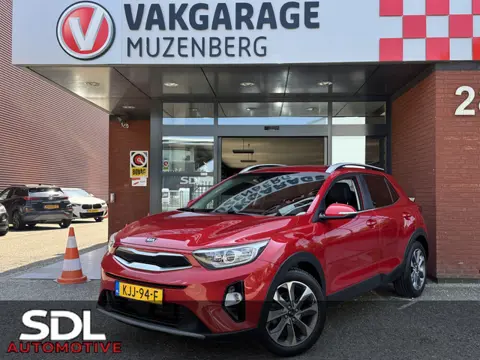 Kia Stonic 1.0 T-GDi ExecutiveLine // NAVI // CAMERA // CLIMA // CRUISE // DODENHOEK SENSOR // LEDER