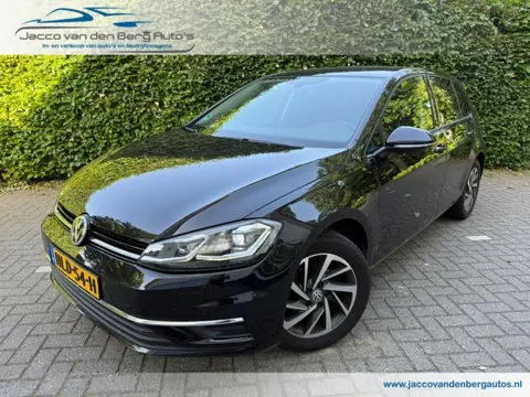 Volkswagen GOLF 1.0 TSI CarPlay I Stoelverwarming I 110 PK