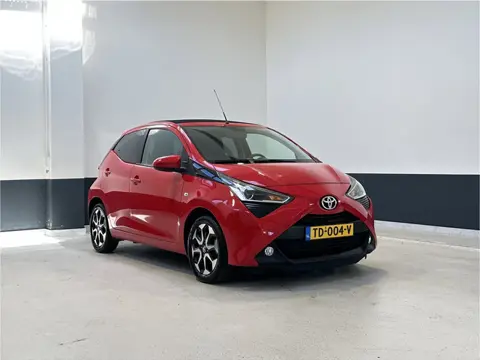Toyota Aygo 1.0 VVT-i x-first | Cabrio | NL | Apple Carplay Android Auto | Camera | LM velgen |