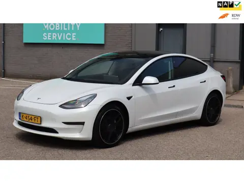 Tesla Model 3 Long Range AWD 75 kWh SOH89% Facelift Clima Cruise