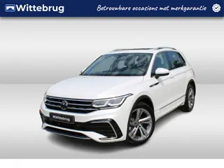 Volkswagen Tiguan 1.5 TSI 150pk R-Line DSG Automaat / Panorama schuifdak / Leder Vienna / LM 19 inch