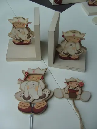 KINDERKAMER 3 DLG SET, STEUNEN, KAPSTOK, HANGER SET NR-3