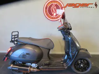 Piaggio VESPA GTS 300 AKRA (bj 2020)