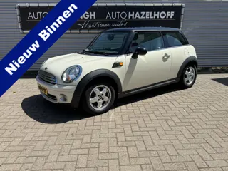 MINI 3-deurs 1.6 Cooper Pepper Ndl Auto! | LM Velgen | Elekt. Ramen | Allseason Banden | Weinig km! 