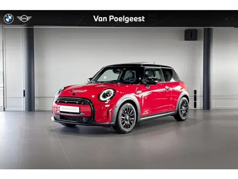 Mini Electric Classic 33 kWh | Glazen Panoramadak | Stoelverwarming | Comfort Acces | Achteruitrijca
