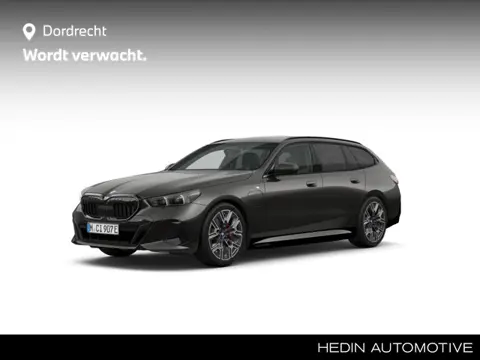 BMW 5 Serie Touring 530e M-Sport Pro | 20" | Trekhaak | Harman Kardon | Driving Assistant Plus | Ico