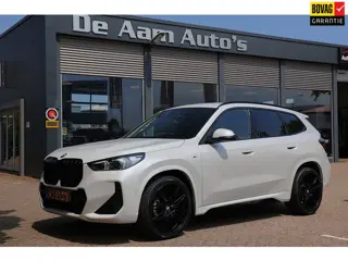 BMW X1 SDrive18i M-sport Black Edition 20 inch Carplay Camera