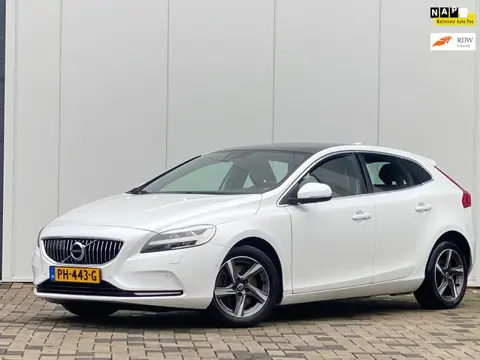 Volvo V40 2.0 D2 Nordic+ Automaat Navi Leer Panorama Camera