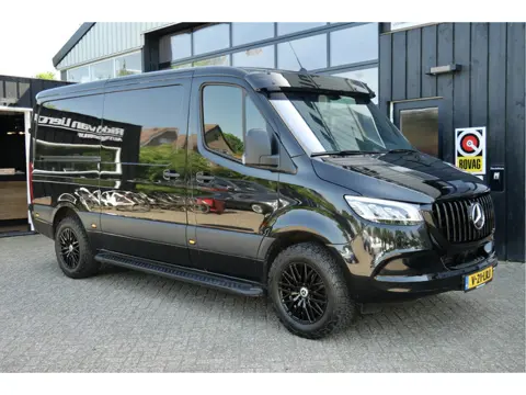 Mercedes-Benz Sprinter 517 1.9 CDI L2H1 RWD Black Edition | Carplay | Camera | Trekhaak | LED | 18''