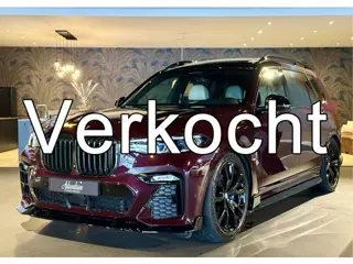 BMW X7 M50i V8 I VIP I SkyLounge I TV I 22" I ACC I VOL!