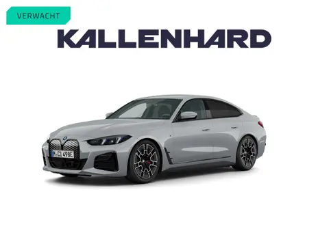 BMW i4 eDrive35 - M-Sport Pro - Verwarmd Stuurwiel - ACC - Harman Kardon - 19 inch