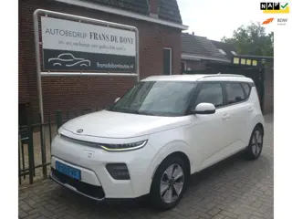 Kia E-Soul DynamicLine 64 kWh airco € 9000 ex btw