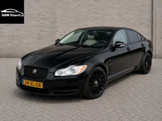 Jaguar XF 2.7D V6 Premium Luxury Automaat | Clima| Navi | Xenon | Leder | special black edition | - 