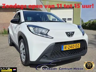 Toyota Aygo X 1.0 VVT-i MT Play, Camera! Carplay! Adapt Cruise Ctrl! VAKANTIEGELD WEKEN!