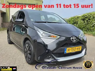 Toyota Aygo 1.0 VVT-i x-Play BLACK, Camera! Carplay! Apk 5-2028! VAKANTIEGELD WEKEN!