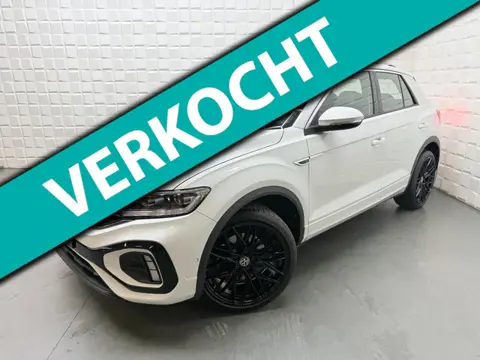 Volkswagen T-Roc 1.5 TSI 3x R Line PANO VIRTUAL CAM ACC IQ