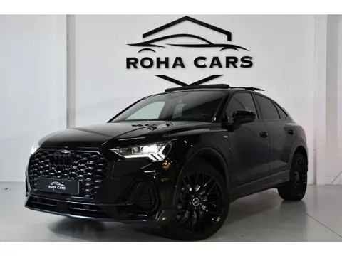 Audi Q3 SPORTBACK 35 TFSI S-line, Pano, Side assist, Blackline