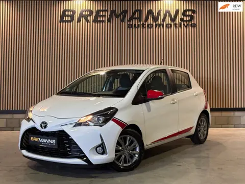 Toyota Yaris 1.5 VVT-i Executive / Stoelverwarming / Lane assist /
