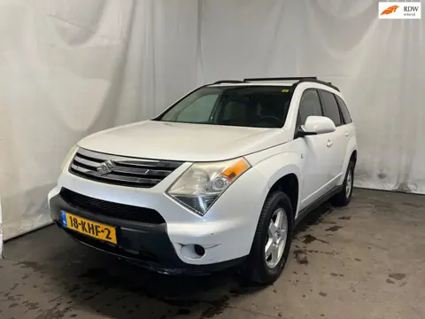 Suzuki XL7 SCHADEAUTO!!