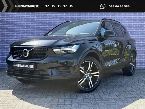 Volvo XC40 1.5 T2 R-Design | Keyless entry/start | Stoel en stuurverwarming | Parkeersensoren V+A | 