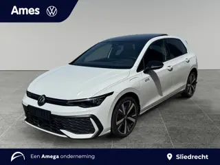 Volkswagen Golf 1.5 eHybrid 272pk DSG GTE | Panoramadak | Head-up Display | Top View camera