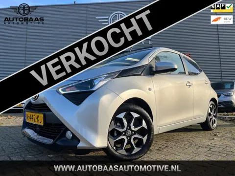 Toyota Aygo 1.0 VVT-i x-joy Cabrio AUTOMAAT*NW APK 02-2028*14.389km NAP+NAVI+OPEN DAK+CAMERA+CLIMATE