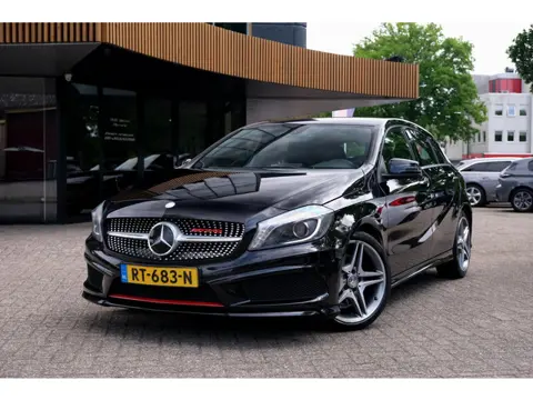 Mercedes-Benz A-klasse 200 Prestige AMG|Rijklaar!|Xenon|Stoelverwarming|Logiq premium audio|Bluetoot