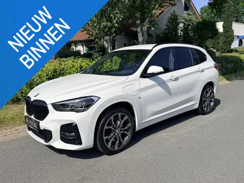BMW X1 xDrive25e 220PK M-Sport•LED•Camera