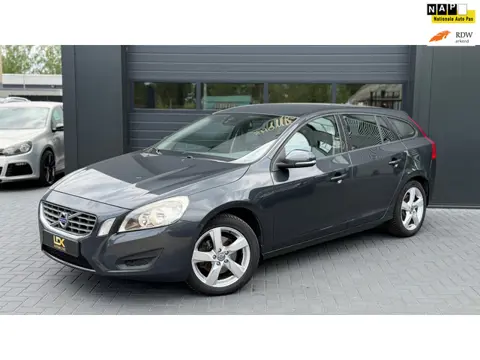 Volvo V60 1.6 T3 Kinetic Automaat|Cruise|Navi