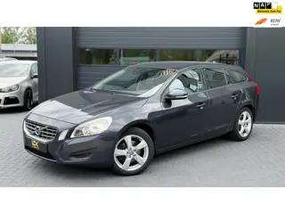 Volvo V60 1.6 T3 Kinetic Automaat|Cruise|Navi