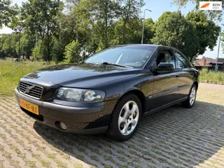 Volvo S60 2.4 Edition - airco - leder - cruise control - nieuwe apk tot 06-2027
