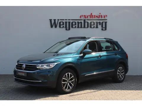 Volkswagen Tiguan 1.4 TSI eHybrid PHEV Trekhaak Pano ACC
