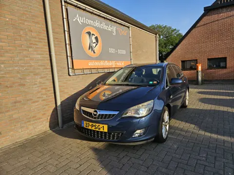 Opel Astra Sports Tourer 1.4 Turbo Sport (bj 2011)