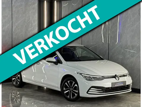 Volkswagen Golf 1.0 TSI United Stoelverwarming | Stuurverwarming | CarPlay | Sfeer | LED | 1e Eigena