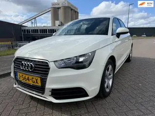 Audi A1 Sportback 1.2 TFSI Attraction_AIRCO_5 DEURS_NETTE AUTO!!