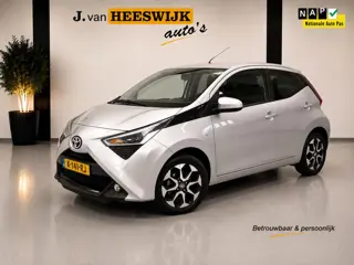 Toyota Aygo 1.0 VVT-i x-joy Automaat | Climate Control | Camera | Lichtmetalen velgen