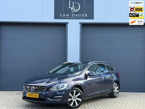 Volvo V60 2.4 D6 AWD Plug-In Hybrid / DEALER ONDERHOUDEN /