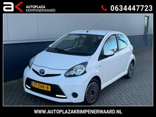 Toyota Aygo 1.0 VVT-i Aspiration airco bluetooth Navi N apk NAP